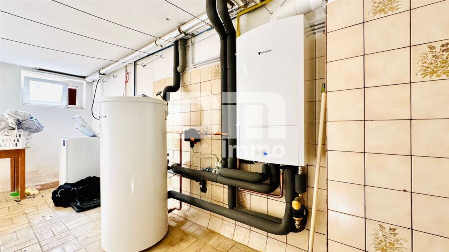 Modernisierte Doppelhaushälfte mit großem Grundstück und vielen Extras - Heizungsanlage
